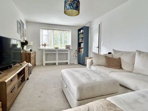 Lounge- click for photo gallery